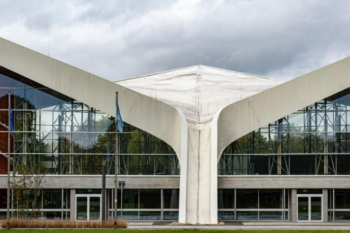 Besichtigung in Badeschlappen: Alsterschwimmhalle