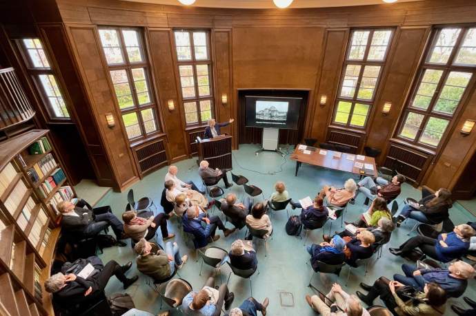 Vortrag und Mitgliederversammlung Warburg-Haus