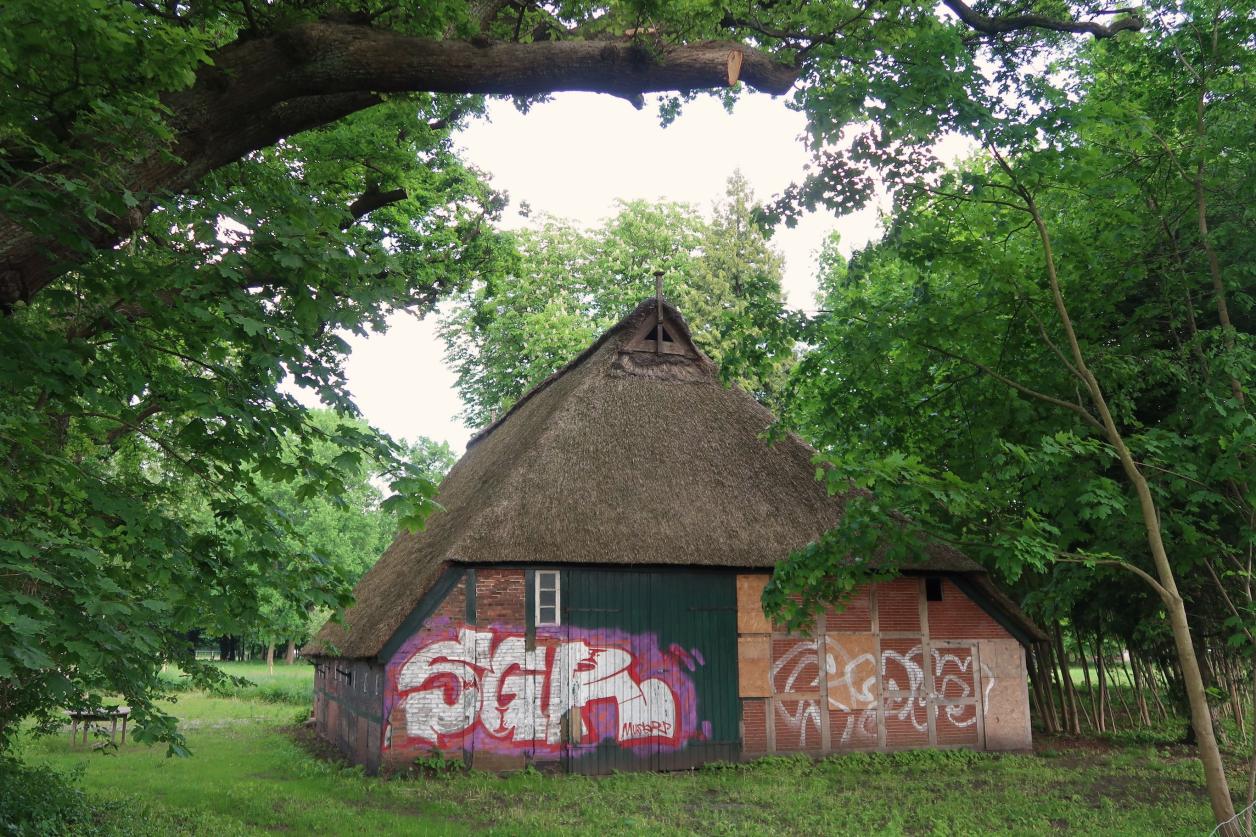 Sassenhof verf&auml;llt